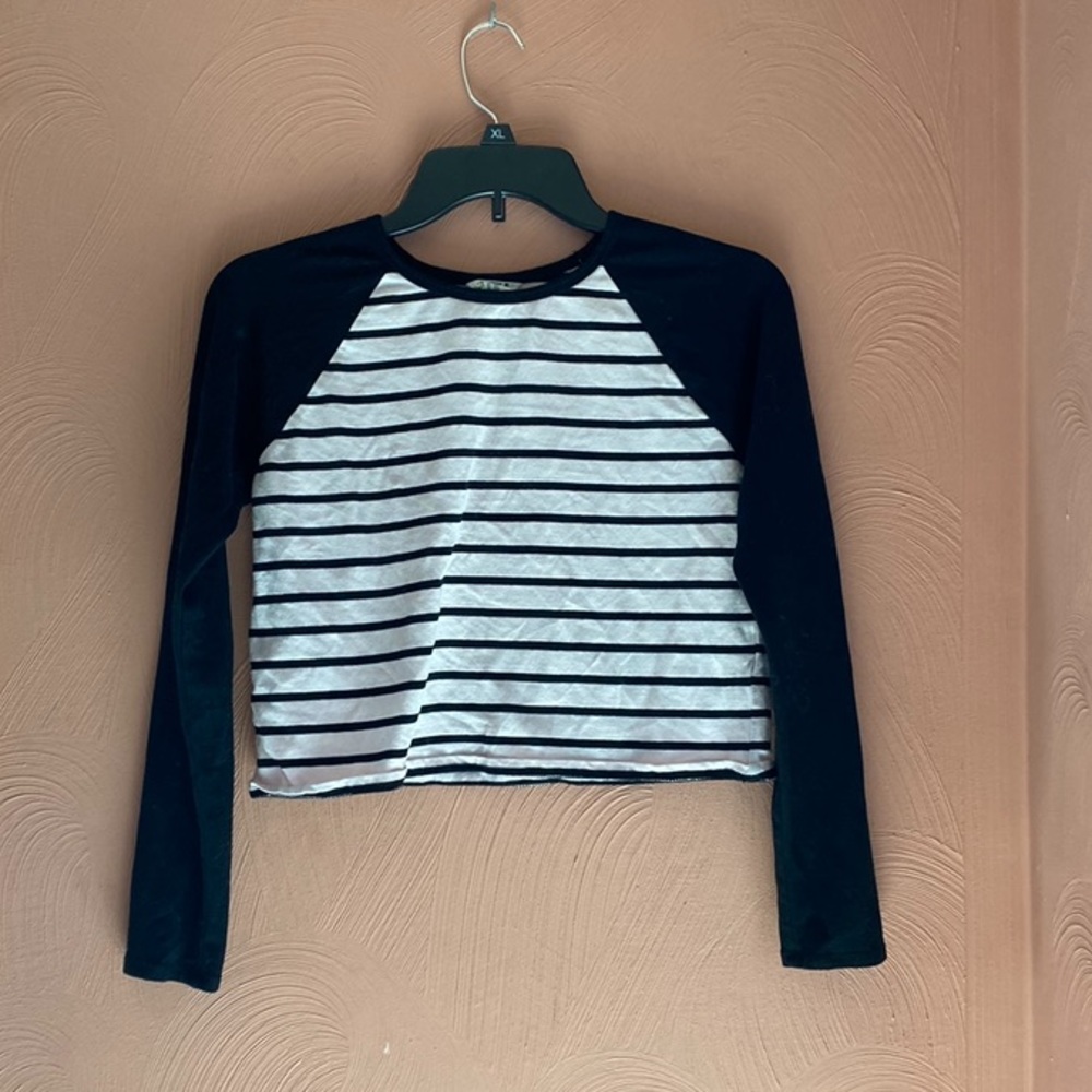 Cropped Long Sleeve